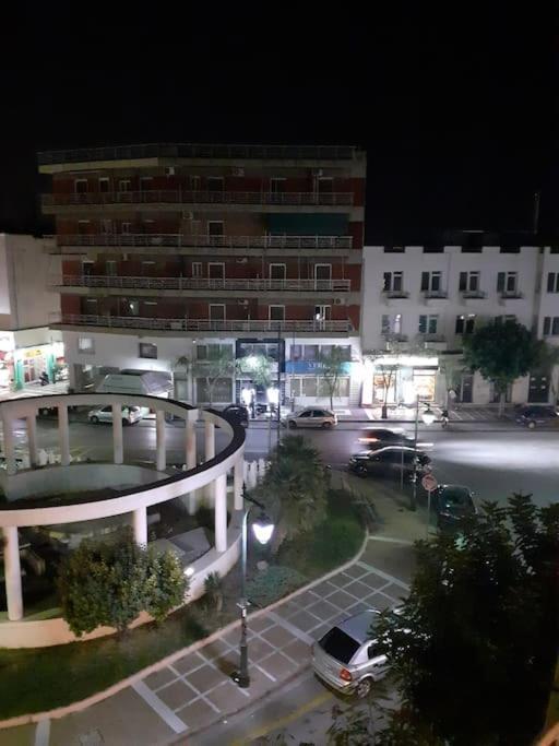 Μοντέρνο Διαμέρισμα - Stylish Appartment Loutraki Ngoại thất bức ảnh