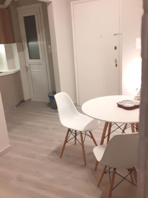 Μοντέρνο Διαμέρισμα - Stylish Appartment Loutraki Ngoại thất bức ảnh